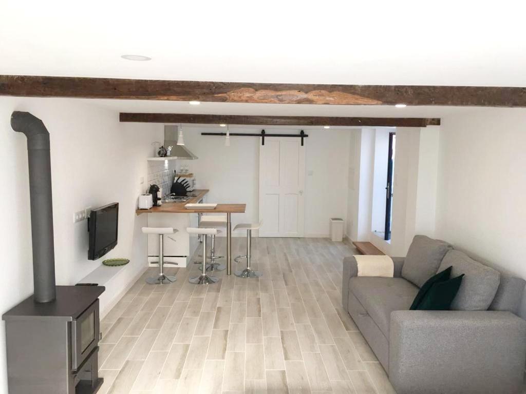 Azores Black Mountain House, Estudio E T2 Ilha Do Pico Сан-Роки-ду-Пику Экстерьер фото